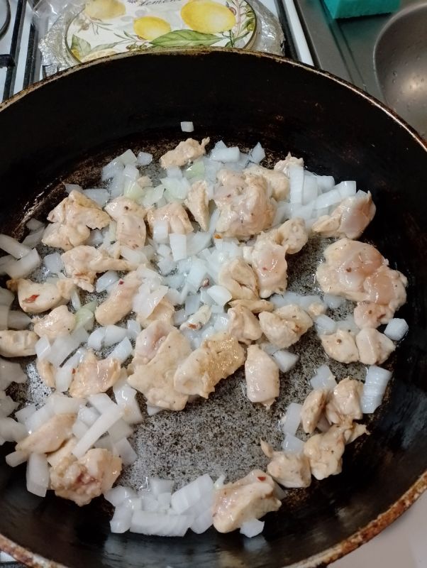 Жюльен с курицей: как просто удивить гостей