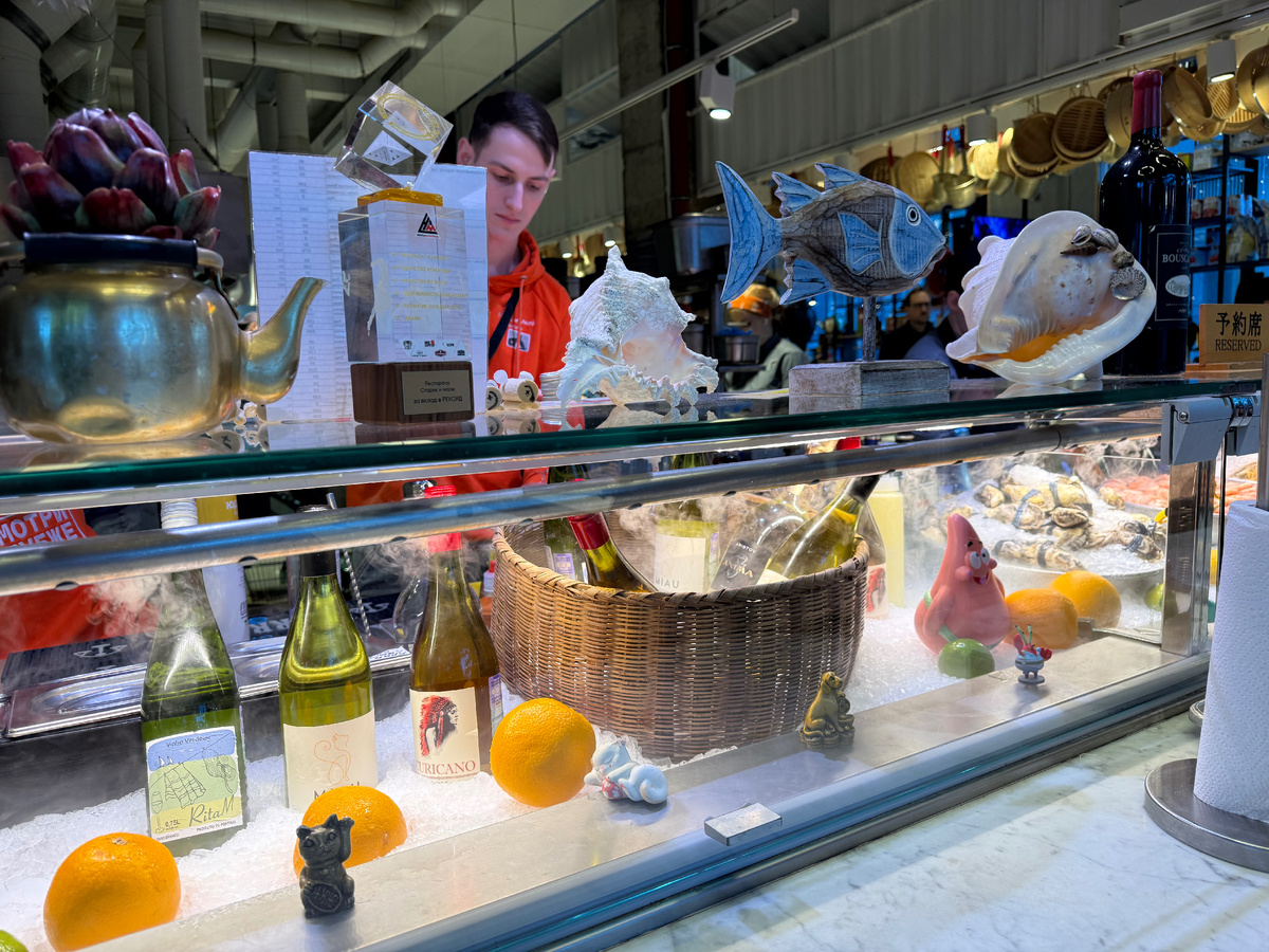 Уникальные вкусы и шумный антураж: На что готов пойти любитель морепродуктов