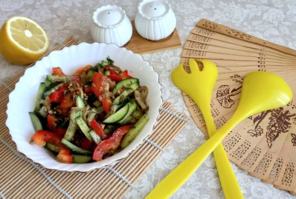 Огуречно-болгарский салат: как сделать его незабываемым