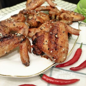 Сочные куриные крылья с хрустящей корочкой: откройте для себя кето-версию