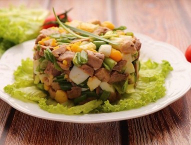 Ностальгия по вкусам: салат из печени трески «Полковничий» как символ уютного советского стола