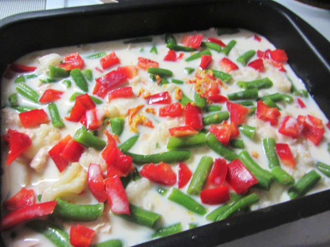 Нежная запеканка с куриным филе и цветной капустой