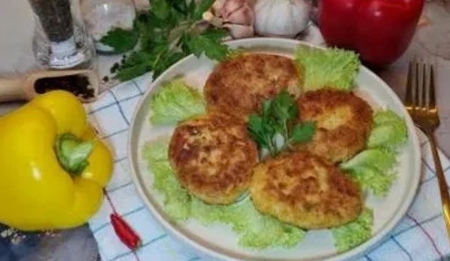Сочные котлеты с рисом и фаршем: незабываемый вкус классики