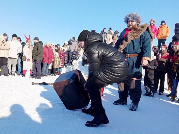 В парке «Аргамач» состоялось зрелище под угрозой богатырского молота