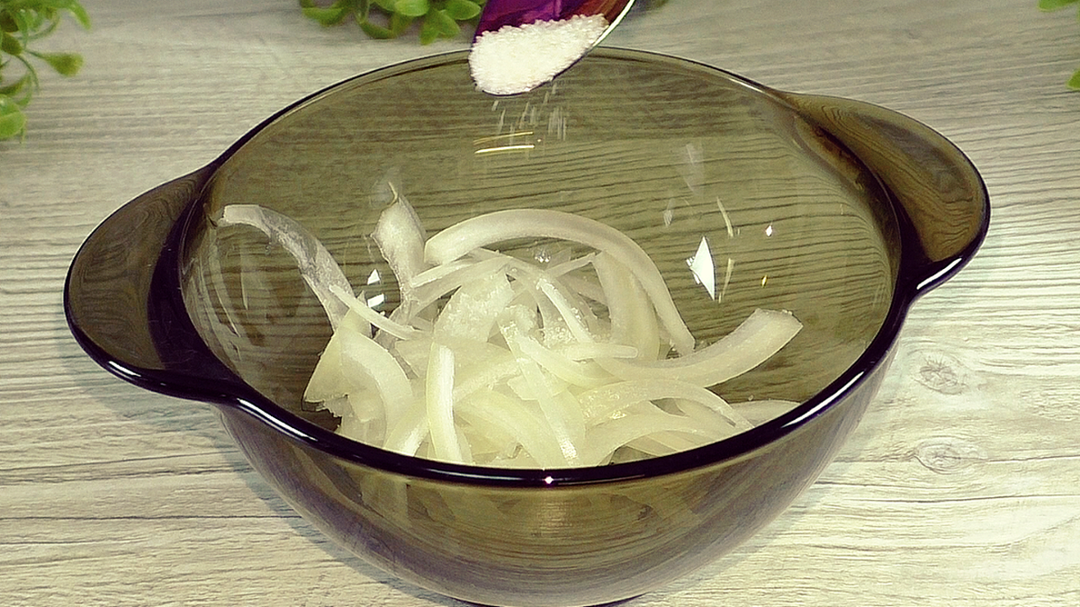 Неприветливый салат с картошкой: просто и вкусно