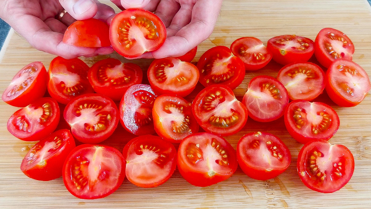 Изысканная закуска из помидоров: яркое блюдо для вашего стола