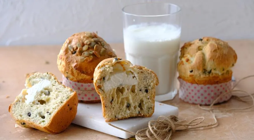 Соленые кексы с фетой и оливками: необычный перекус для настоящих гурманов