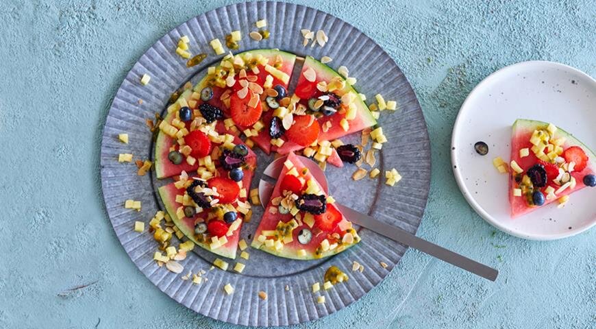 Летние сладости: как дыня и арбуз превращаются в удивительные десерты