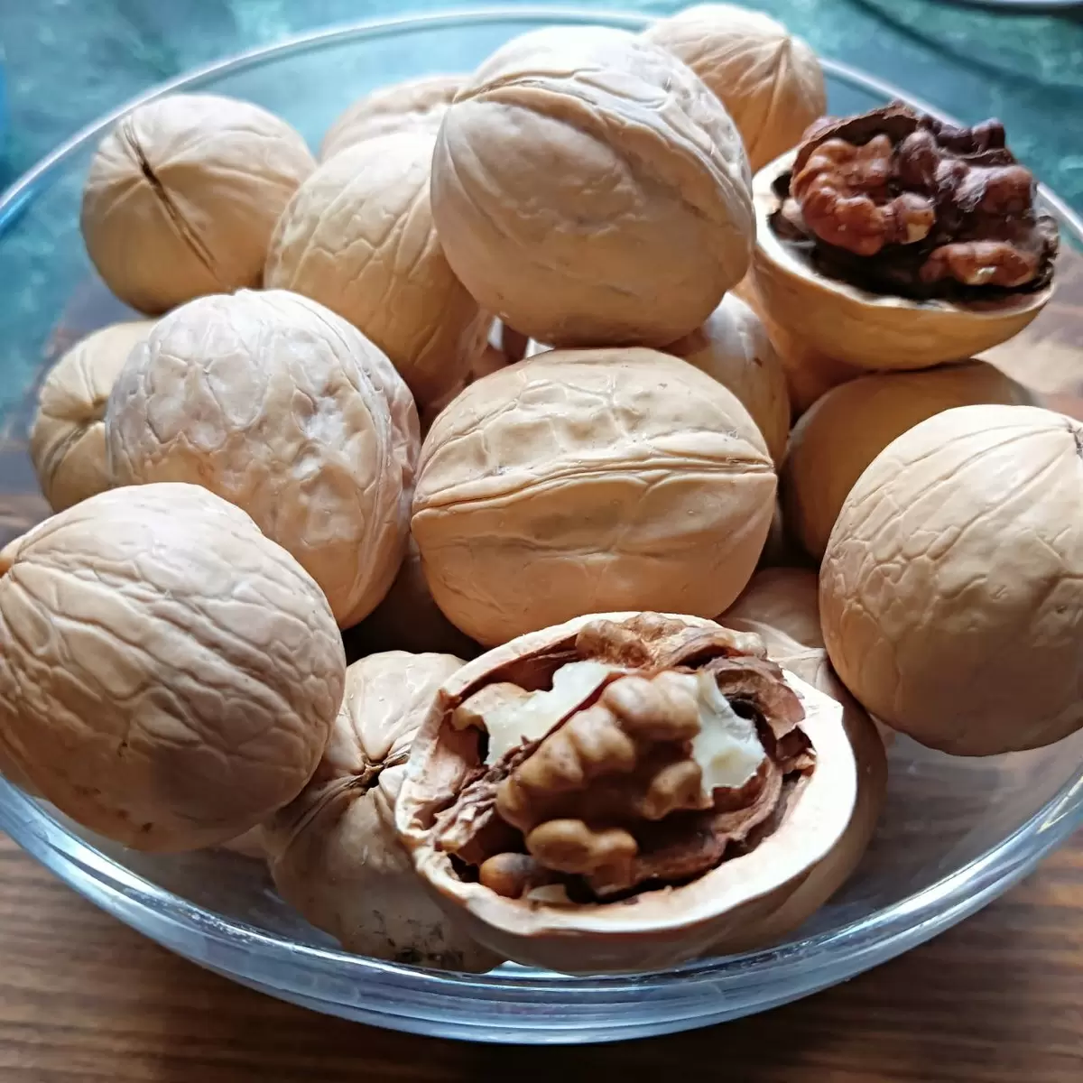 Грецкий орех: доступный суперфуд с множеством полезных свойств