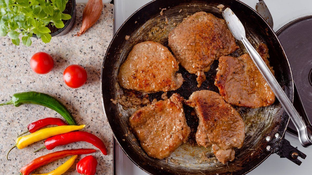 Секреты советской мясной кухни: времена и любимые рецепты