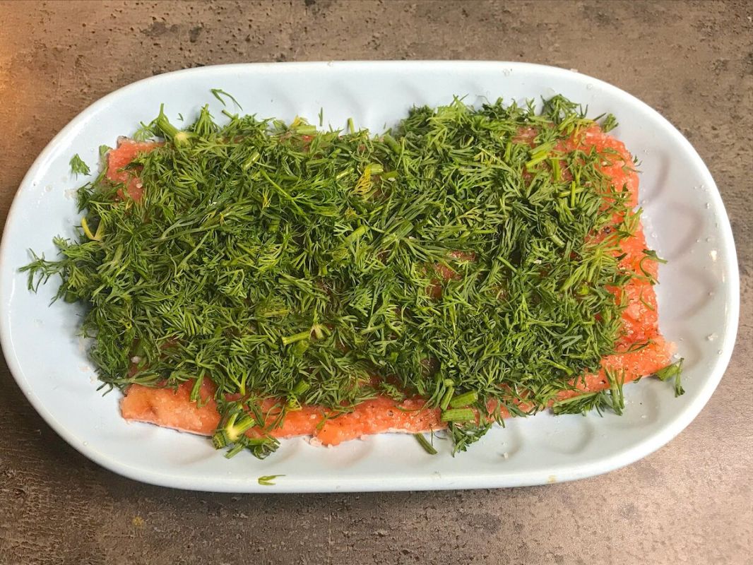 Гравлакс: Вкусная закуска из красной рыбы