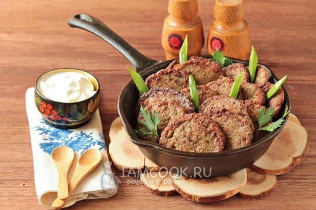 Необычные оладушки из говяжьей печени: вкусно и сытно